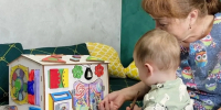 Социальная няня пришла на помощь многодетной маме - Единая Россия