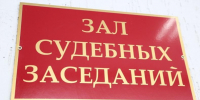 Мужчина на глазах у дочери украл стул, а потом угрожал жене расправой в Екатеринбурге - Фото 1 - JustMedia