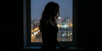 Девушка / Изображение сгенерировано нейросетью Алиса AI / amic.ru - ИА Амител