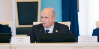 Роман Иголкин: Социальный контракт позволяет защитникам Отечества реализовать свои бизнес-идеи и повысить благосостояние семьи - Областная Дума