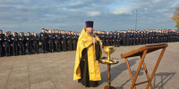 Помощник благочинного Приокского округа совершил молебен перед принятием присяги курсантами академии МВД - Нижегородская епархия