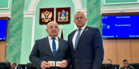 Николай Тамилин получил удостоверение депутата Брянской областной думы - Единая Россия