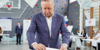 Александр Беглов поздравил депутатов, избранных в Госдуму и Заксобрание Петербурга - Metro Петербург