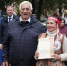 Мэр Кемерова посетил «Арбат на Весенней» и поздравил ветеранов - Газета Комсомольская правда