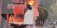 Грузовик загорелся в Окружном проезде на востоке Москвы - Вечерняя Москва