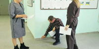 Партийный десант во второй раз побывал в школе села Орловка - Единая Россия
