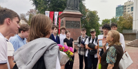 Пешеходную экскурсию «Профессор Смирнов» провели специалисты читального зала ЦГБ имени М. Горького - Центральная библиотечная система Ростова-на-Дону