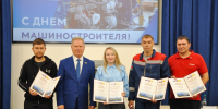 Евгений Кадышев поздравил работников Чебоксарского завода силовых агрегатов с Днем машиностроителя - Собрание депутатов
