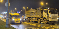 Мотоциклист погиб при столкновении с самосвалом на юге Москвы - M24.Ru