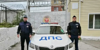 Новосибирские автоинспекторы помогли женщине, оставившей включенной плиту - КП-Новосибирск