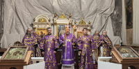 Епископ Вениамин совершил Божественную литургию в субботу 17-й седмицы по Пятидесятнице - Свято-Троицкая Александро-Невская Лавра