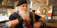 Александру Лысякову недавно исполнилось 80 лет, и он в полном порядке | Источник: Владислав Лоншаков / E1.RU - 76.Ru
