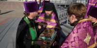 «Пусть эта пасхальная радость батюшки Серафима коснется наших сердец»: Хабаровск встретил мощи преподобного Серафима Саровского - Приамурская митрополия