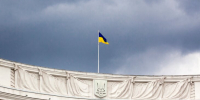 Мирошник заявил, что Украина уже перерасходовала свой годовой бюджет - M24.Ru