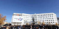 В Якутске в День государственности возложили цветы к памятнику Максиму Аммосову - Правительство Республики Саха (Якутия)