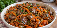Обжариваем куриную печень и добавляем корейскую морковь: закуска «Огонёк» выходит пикантной и сочной - Кубанские Новости