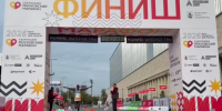 Кенийский бегун Мика Чемвено выиграл Московский марафон - M24.Ru
