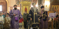 Божестенная литургия в Спасо-Преображенском соборе - Губкинская епархия