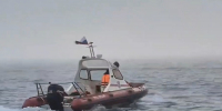 Рыбаков на заглохшей лодке спасли в море возле Магадана - Газета Магаданская правда