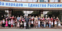 Магомед Рамазанов поздравил дагестанцев с Днём многодетной семьи - ГТРК Дагестан