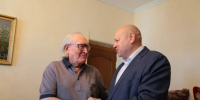 Мэр Омска Шелест вручил медаль профессору ОмГТУ Потапову - ИА Новый Омск