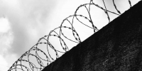 Теперь ей грозит штраф: жительница Каменска-Уральского пыталась передать деньги сидящему в СИЗО - KU66.Ru