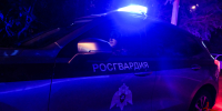 В Астрахани сотрудники вневедомственной охраны Росгвардии задержали мужчину, устроившего погром - Росгвардия
