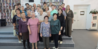На фото участники мероприятия в библиотеке - Кондинский район