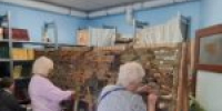 В приходском доме Никольского храма в Рощино продолжается изготовление маскировочных сетей - Выборгская Епархия
