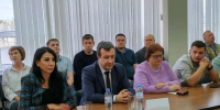 Глава района Андрей Данькин поздравил работников Завода механических прессов с профессиональным праздником - Администрация г. Барнаул
