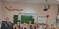 В Новгороде ветеран Николай Тиховодов провел урок мужества для школьников - Боевое братство