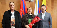 Медаль «За отвагу» передана родным Антона Козарова - Быково-медиа