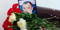 В вольской гимназии на мемориальной доске увековечили память героя Антона Викторовича Паукова - Вольская жизнь