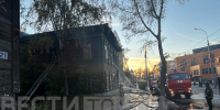 На Фрунзе в Томске загорелся второй этаж пустующего дома - ГТРК Томск