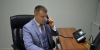 Заместитель директора департамента ЖКХ Александр Плеханов ответил на звонки горожан во время горячей линии - Администрация г. Курган