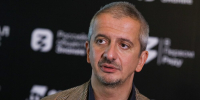 «Похуже тоталитарных режимов»: Богомолов заявил об уничтожении личности Западом - ИА Общественная служба новостей