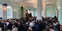 Муфтий Рушан Аббясов провел пятничное богослужение и призвал верующих принять участие в определении будущего страны - ДУММО