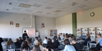 В Технолого-педагогическом колледже состоялась встреча студентов со священником - Ханты-Мансийская Митрополия