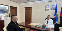 Дмитрий Садовников встретился с Айаалом Лазаревым - ИА SakhaTime