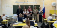 Ветераны СВО наградили курганских школьников медалями - Новый мир