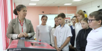 День открытых дверей в «Точке роста»: школьники осваивали 3D‑моделирование, работу на лазерном станке и нейросети - Комитет образования