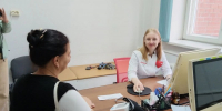 В Югре единороссы провели акцию «Красное платье. Сердце женщины» - Единая Россия