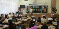 Волгоградцы потратят на подарок ко Дню учителя 3000 рублей - Газета Городские вести