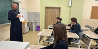 Настоятель храма святых мучениц Веры, Надежды, Любови и матери их Софии протоиерей Георгий Зейкан провел встречу со старшеклассниками школы №53, 28 сентября 2026 года, г.Орел - Орловская и Ливенская епархия