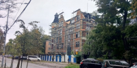 Со строящегося «дома сестры Кропоткина» сняли незаконные баннеры - NewKaliningrad.Ru