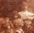8. Зина Иванова со своими куклами. Начало ХХ века..jpg - Ставропольский музей-заповедник