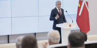 Дмитрий Миляев наградил сотрудников АО «КБП им. академика А.Г. Шипунова» - Правительство области