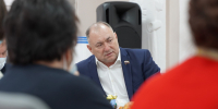 Депутат Государственной Думы Иван Иванович Демченко рассказал, как прошло первое организационное собрание фракции «Единая Россия» в Государственной Думе девятого созыва. - Газета Заря Кубани