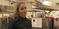 Инна Вишневская, преподаватель направления «Поварское и кондитерское дело» калининградского колледжа сервиса и туризма. Интервью - Калининградская ГТРК