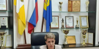 На приёме граждан старалась максимально подробно ответить на вопросы и разобраться в ситуации каждого, кто пришёл на встречу. - Ипатовский городской округ